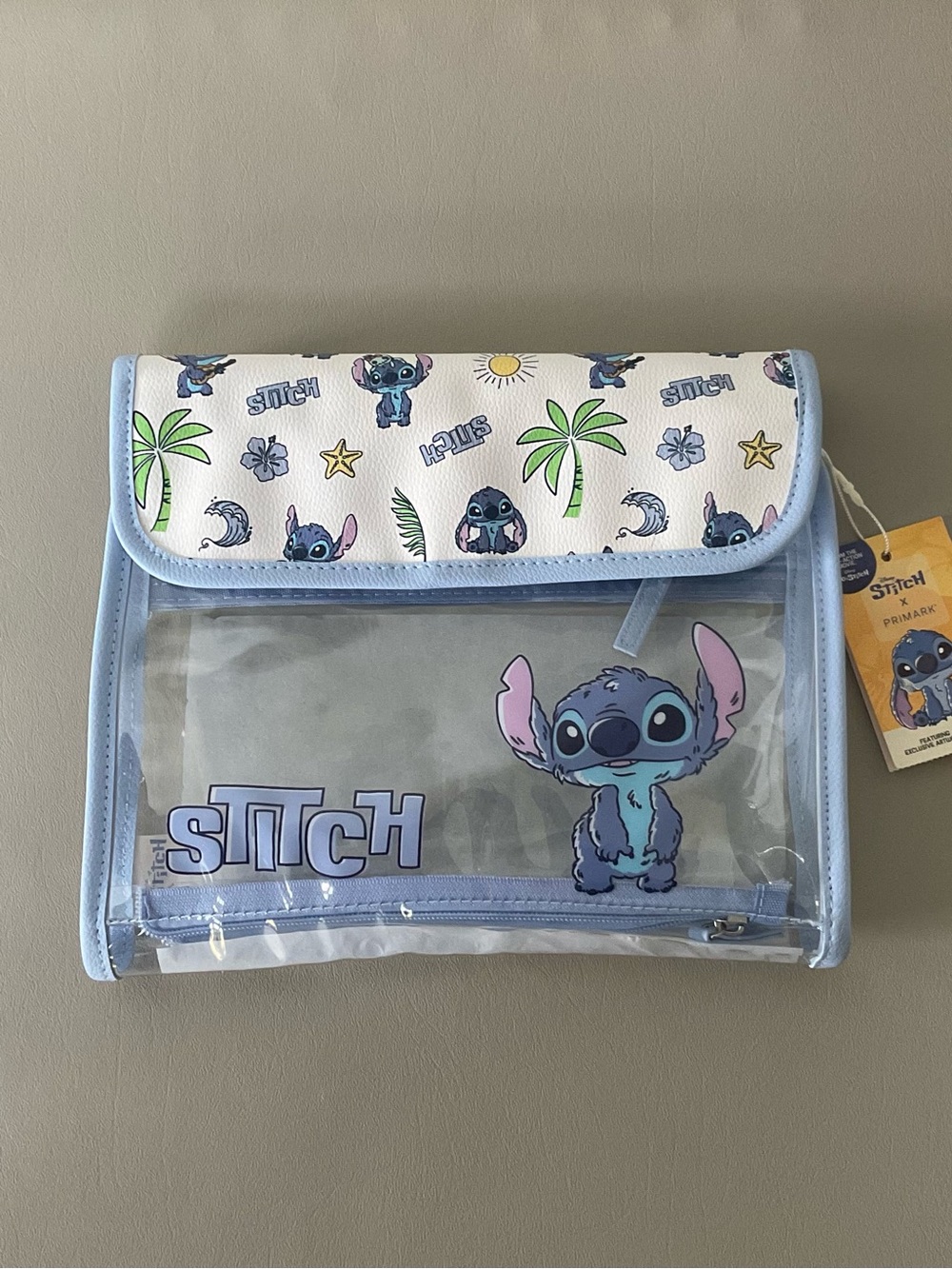 Disney Stitch, NWT, Baby Blue & Clear Travel Case (kids)